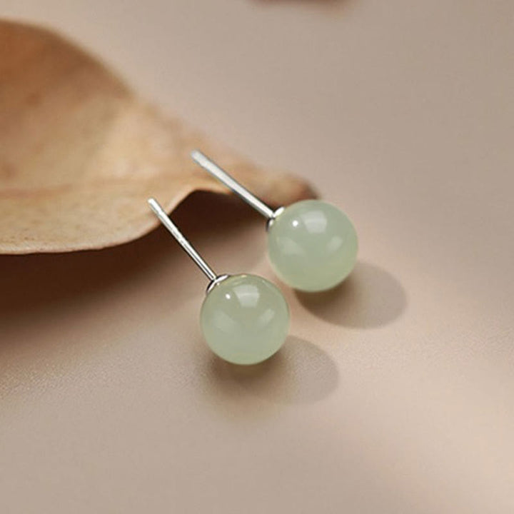Pendientes de tuerca de la suerte con cuentas de jade redondo de Buddha Stones - image 2