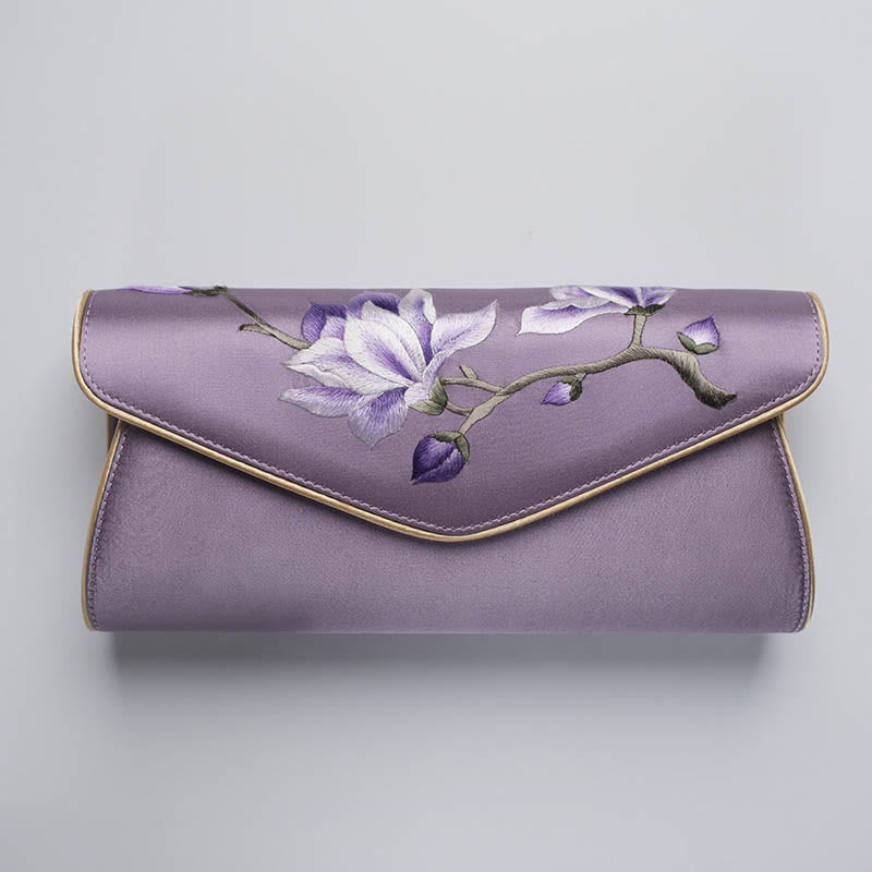 Bolso de mano con bordado de magnolia y Buddha Stones para bodas