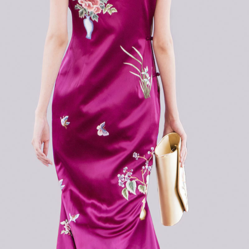 Bolso de mano con bordado de magnolia y Buddha Stones para bodas