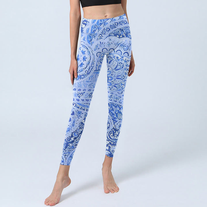 Leggings de ejercicio con estampado de flores blancas y azul real de estilo persa con Buddha Stones para mujer - image 6