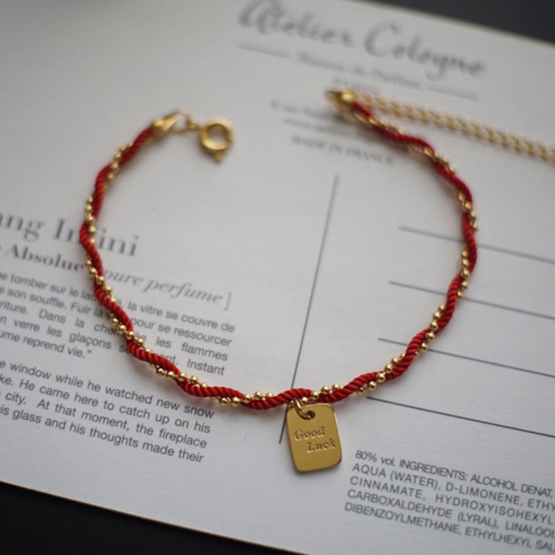 Pulsera de cobre bañada en oro con hilo rojo y Buddha Stones para la buena suerte y la fuerza