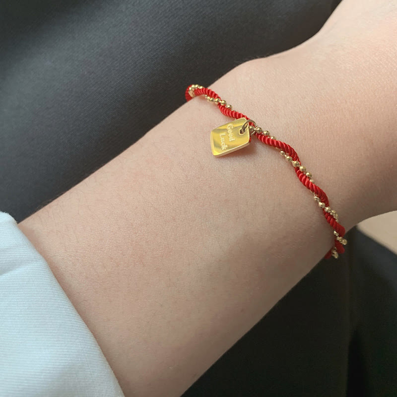 Pulsera de cobre bañada en oro con hilo rojo y Buddha Stones para la buena suerte y la fuerza