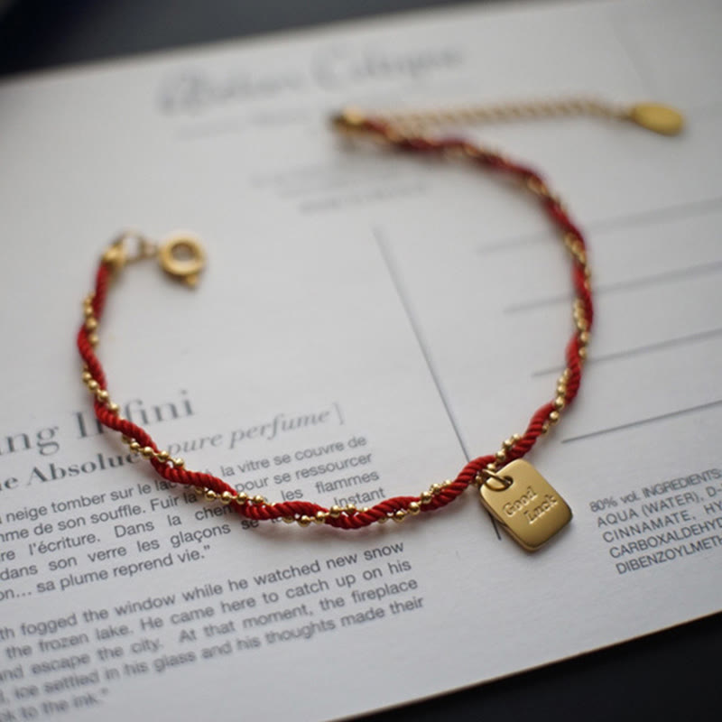Pulsera de cobre bañada en oro con hilo rojo y Buddha Stones para la buena suerte y la fuerza
