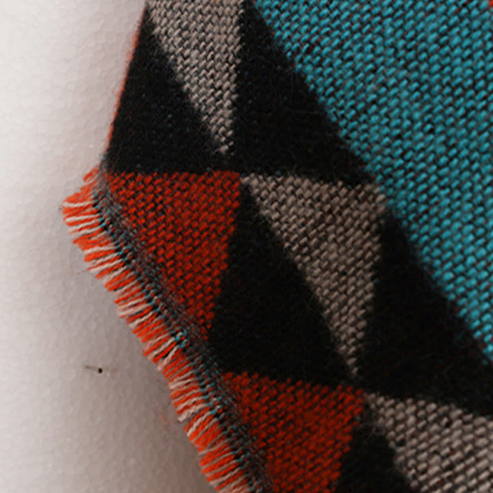Chal con borlas y diseño geométrico de rombos tibetanos de color naranja y Buddha Stones para otoño e invierno