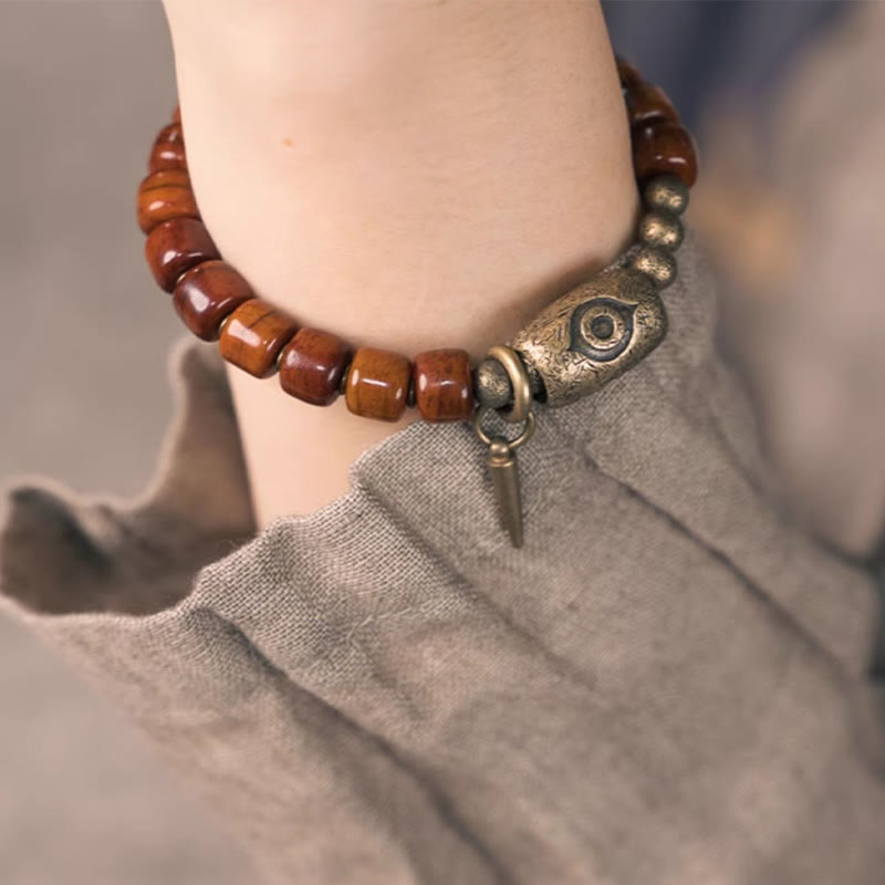 Pulsera de fuerza con colgante de cono de cobre en forma de Dzi y hueso de yak con Buddha Stones
