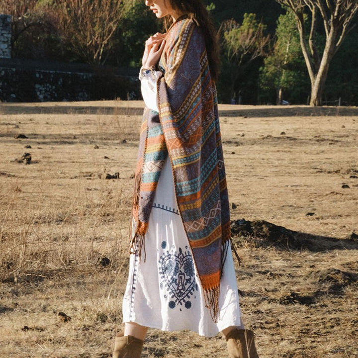 Chal acogedor para otoño e invierno con borlas y flores, diseño de rayas horizontales geométricas tibetanas y Buddha Stones - image 7