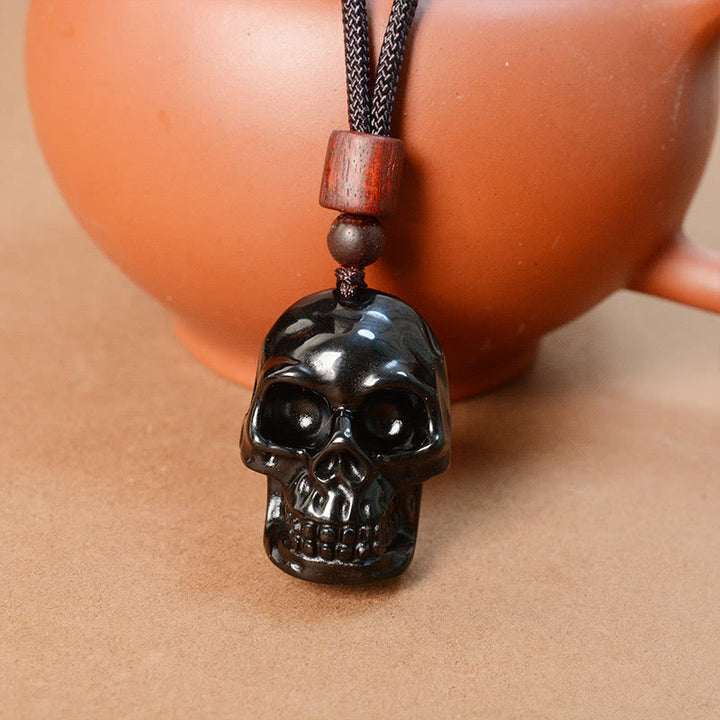 Collar con colgante de esqueleto Shmashana con cuerda de obsidiana negra y Buddha Stones
