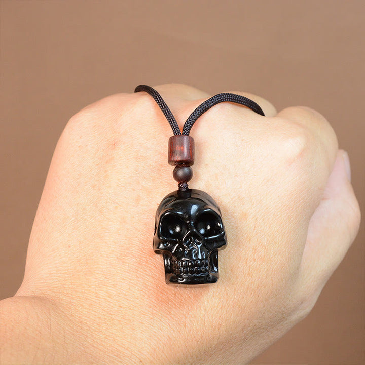 Collar con colgante de esqueleto Shmashana con cuerda de obsidiana negra y Buddha Stones