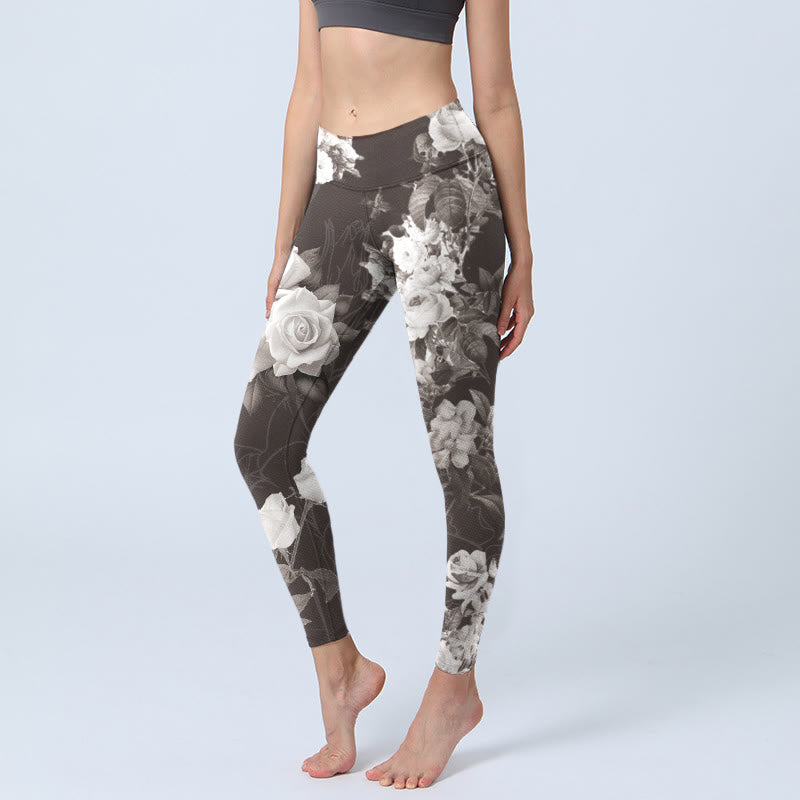 Leggings de fitness para gimnasio con estampado de rosas blancas y grises y Buddha Stones para mujer - Gris - US18，UK/AU22，EU50 (4XL) - image 0