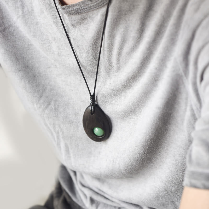 Buddha Stones Collar con colgante de paz y calma con aventurina verde y madera de ébano