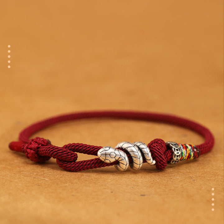 Pulsera de la suerte con anillo y moneda del año de la serpiente en plata de ley 925 con hilo rojo y Buddha Stones - Rojo oscuro - 18-20 cm - image 0