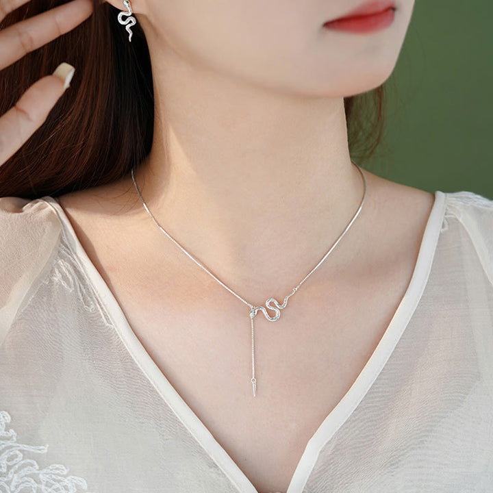 Juego de collar, colgante y pendientes con Buddha Stones en plata de ley 925 y el año de la serpiente