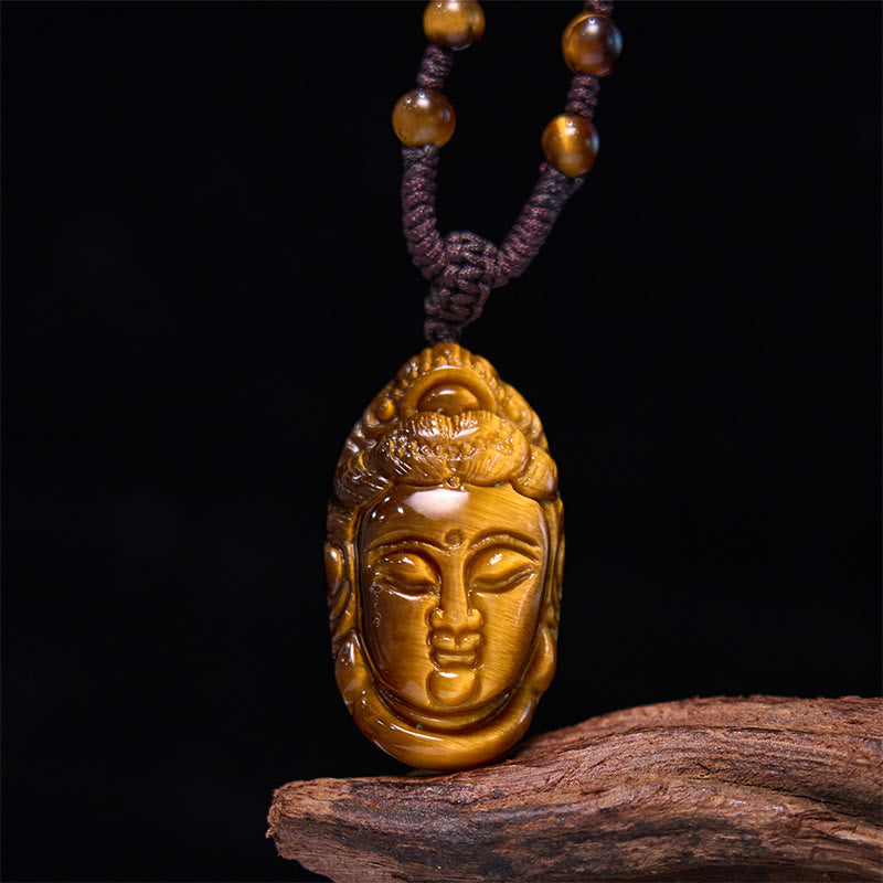 Collar con colgante de fuerza con cuerda y cabeza de Avalokitesvara, Kwan Yin, ojo de tigre y Buddha Stones
