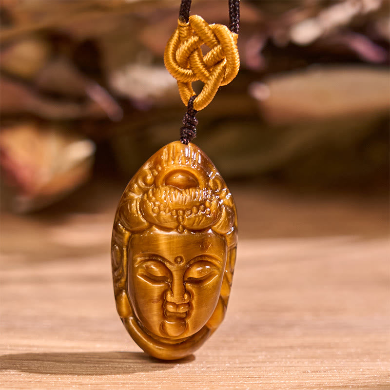 Collar con colgante de fuerza con cuerda y cabeza de Avalokitesvara, Kwan Yin, ojo de tigre y Buddha Stones