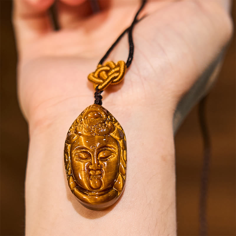 Collar con colgante de fuerza con cuerda y cabeza de Avalokitesvara, Kwan Yin, ojo de tigre y Buddha Stones