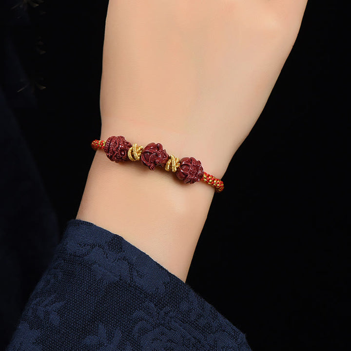 Pulsera de la suerte trenzada con hilo rojo del zodíaco chino hecha a mano con Buddha Stones y cinabrio