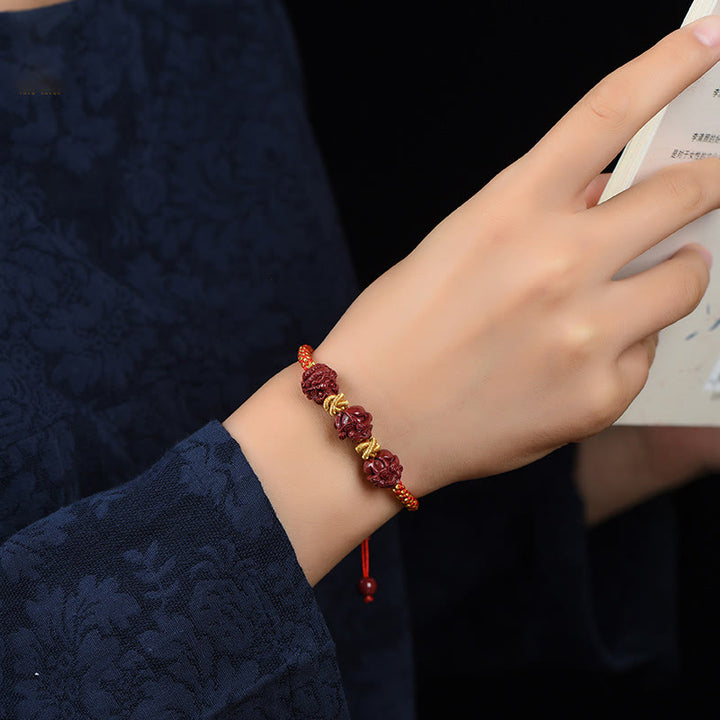 Pulsera de la suerte trenzada con hilo rojo del zodíaco chino hecha a mano con Buddha Stones y cinabrio