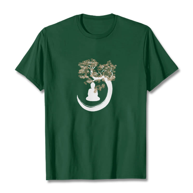 Camiseta de algodón con Buddha Stones y Buda sentado bajo el árbol - Verde bosque - 2XL - image 1