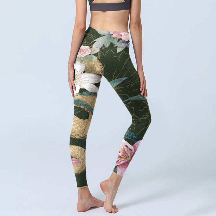 Leggings de yoga para mujer con estampado de flores de peonía, lirio, serpiente y piedras de Buddha Stones, color verde y dorado - image 4