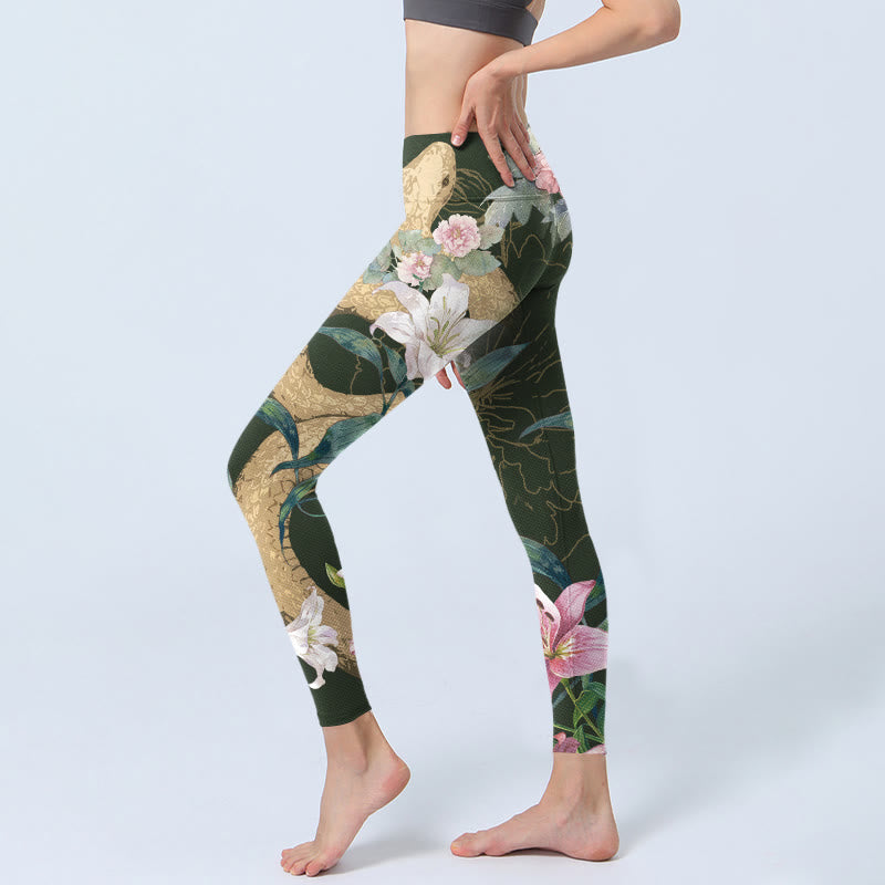 Leggings de yoga para mujer con estampado de flores de peonía, lirio, serpiente y piedras de Buddha Stones, color verde y dorado - image 2