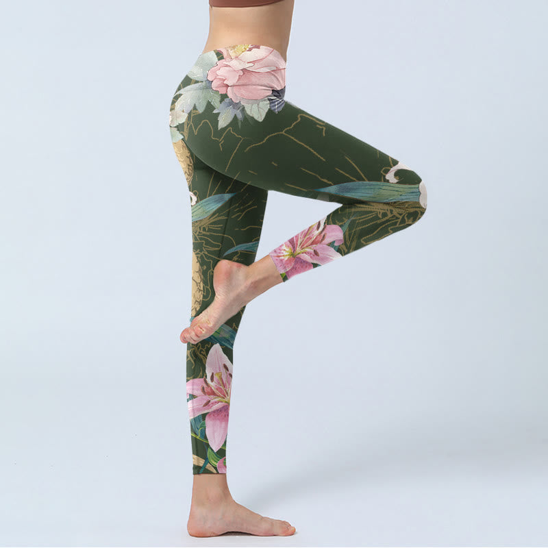 Leggings de yoga para mujer con estampado de flores de peonía, lirio, serpiente y piedras de Buddha Stones, color verde y dorado - image 3
