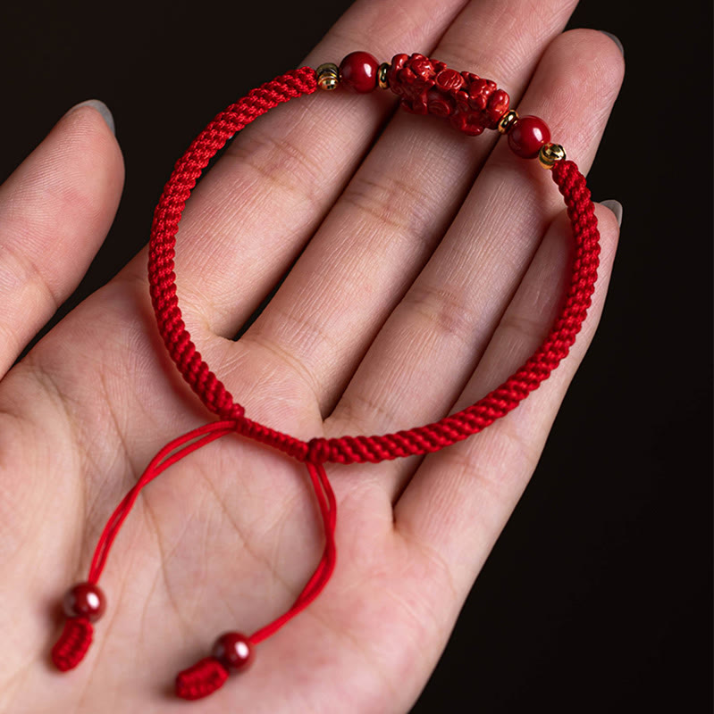 Pulsera trenzada de hilo rojo con bendición de PiXiu y mango de ruyi de cinabrio hecha a mano con Buddha Stones