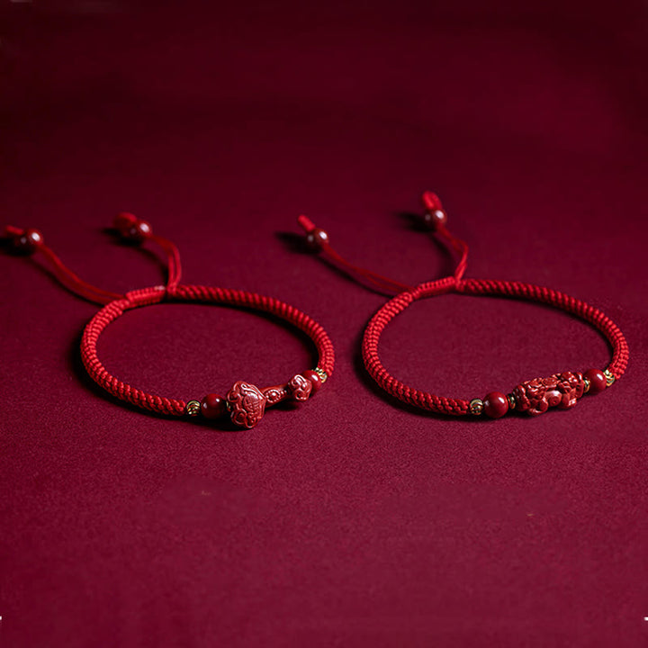 Pulsera trenzada de hilo rojo con bendición de PiXiu y mango de ruyi de cinabrio hecha a mano con Buddha Stones