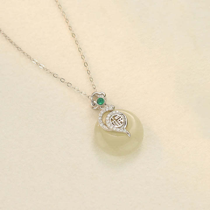 Collar con colgante de plata de ley 925 con Buddha Stones y hebilla de paz de jade hetiano con carácter Fu del año de la serpiente