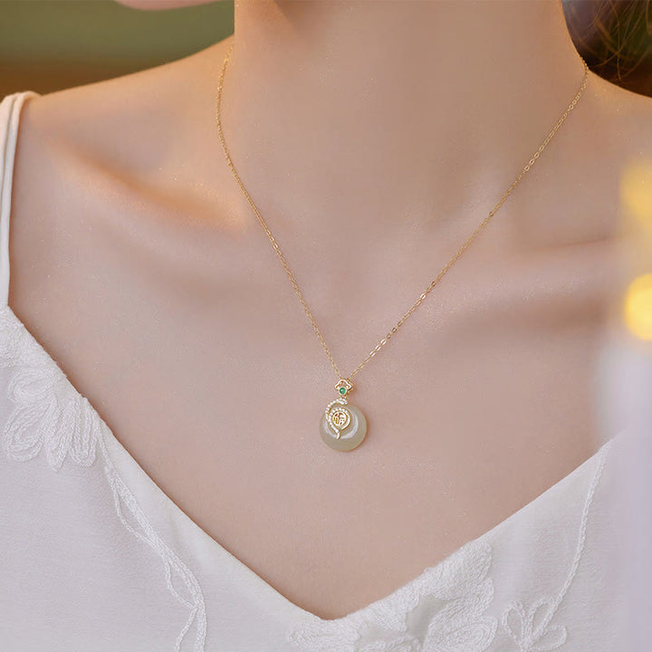 Collar con colgante de plata de ley 925 con Buddha Stones y hebilla de paz de jade hetiano con carácter Fu del año de la serpiente