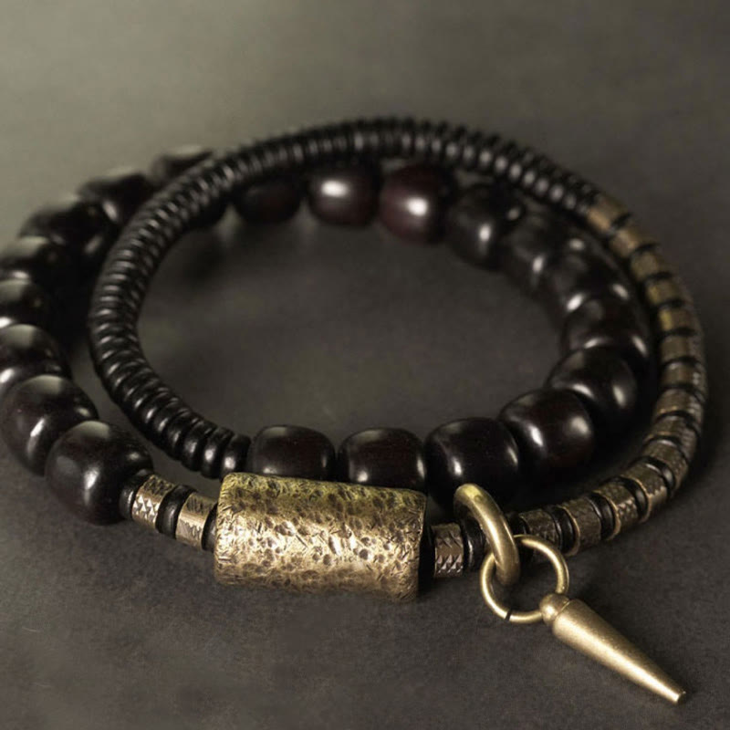 Pulsera de equilibrio de doble vuelta con cuentas cónicas vintage de madera de ébano, cobre y latón con Buddha Stones