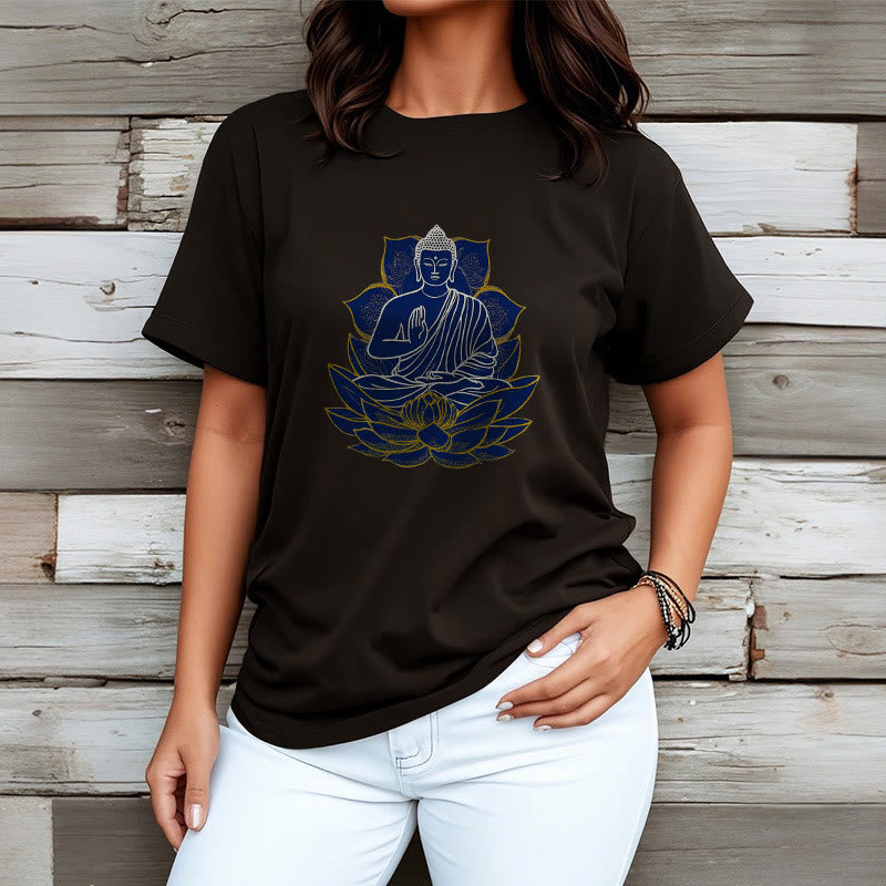 Camiseta de algodón con Buddha Stones y Buda sentado sobre el loto - image 14
