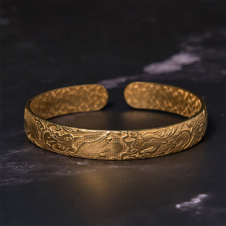 Pulsera de protección de la suerte de latón y cobre tallada con Buddha Stones, dragón y fénix jugando con una perla
