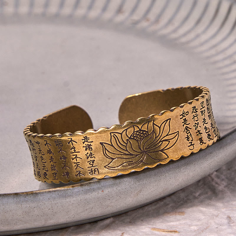 Brazalete de cobre y latón con diseño de flor de loto, paz, iluminación y sutra del corazón de Buddha Stones