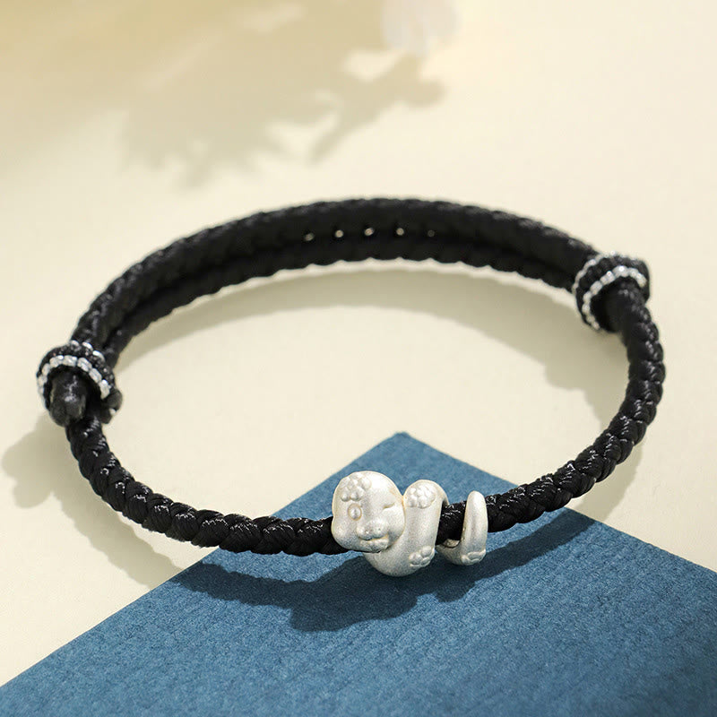 Pulsera trenzada de hilo rojo con el año de la serpiente en plata de ley 999 hecha a mano con Buddha Stones