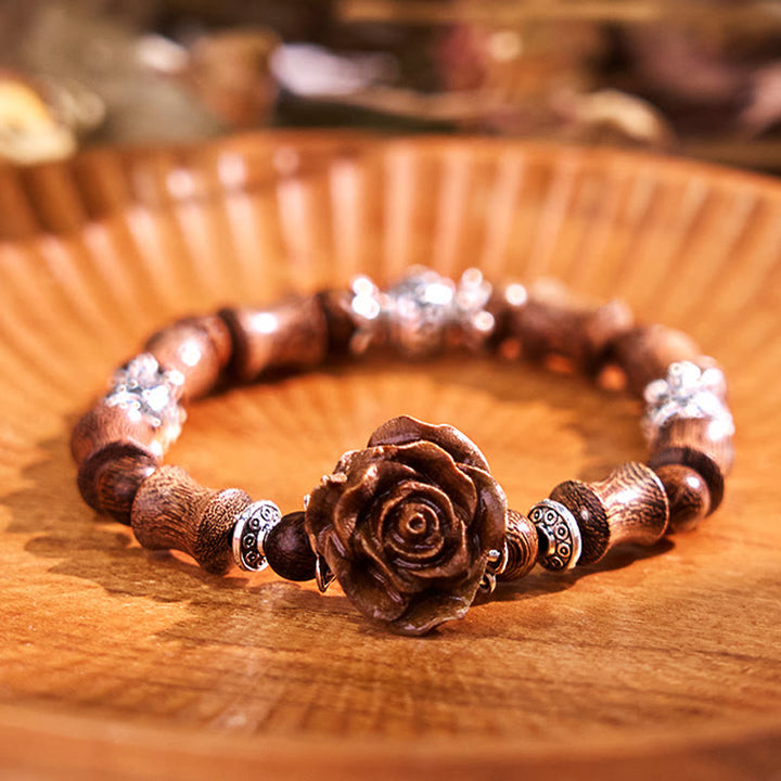 Pulsera curativa con diseño de camelias y Buddha Stones , madera de sándalo y bambú