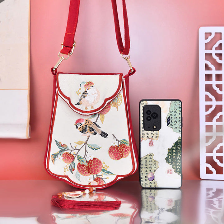 Bolso bandolera con borlas bordadas con lichi y urraca de Buddha Stones