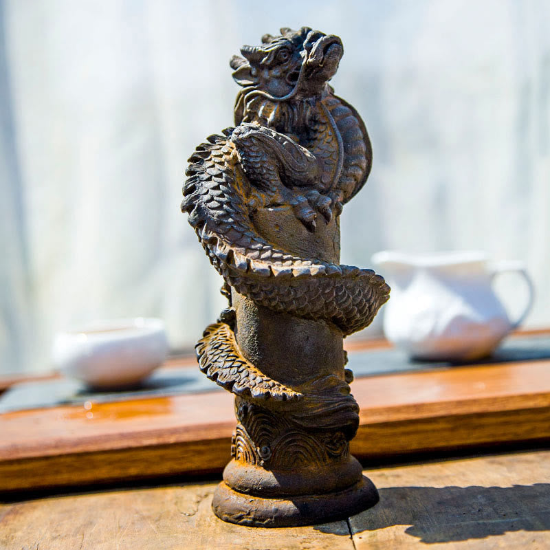 Estatua de resina fundida con óxido de hierro y polvo de Buddha Stones hecha a mano con forma de dragón volador alrededor del pilar para decoración del hogar - Versión oxidada 20*10*8cm - image 0