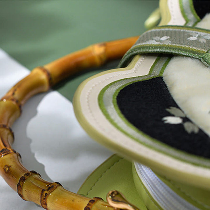 Bolso bandolera con borlas y nudo chino, cadena de perlas bordada con bambú y Buddha Stones y panda