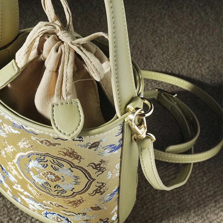 Bolso bandolera con brocado y diseño de ciervo, grulla y Buddha Stones