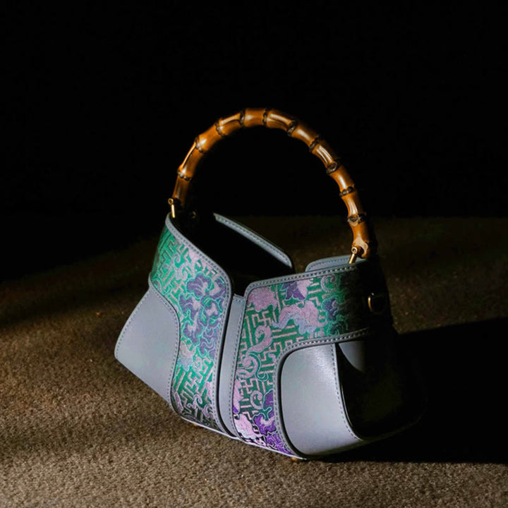 Bolso bandolera de seda Xiangyunsha con brocado Song y asa de bambú con Buddha Stones