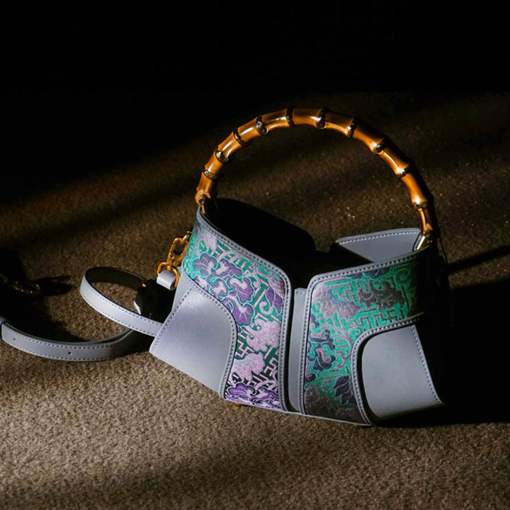 Bolso bandolera de seda Xiangyunsha con brocado Song y asa de bambú con Buddha Stones
