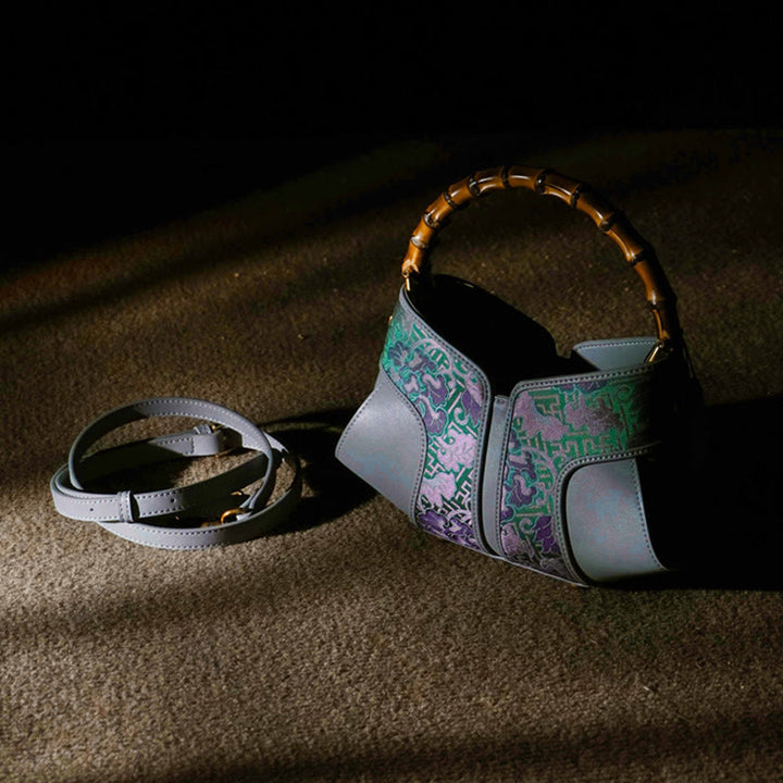Bolso bandolera de seda Xiangyunsha con brocado Song y asa de bambú con Buddha Stones
