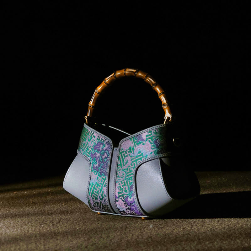 Bolso bandolera de seda Xiangyunsha con brocado Song y asa de bambú con Buddha Stones