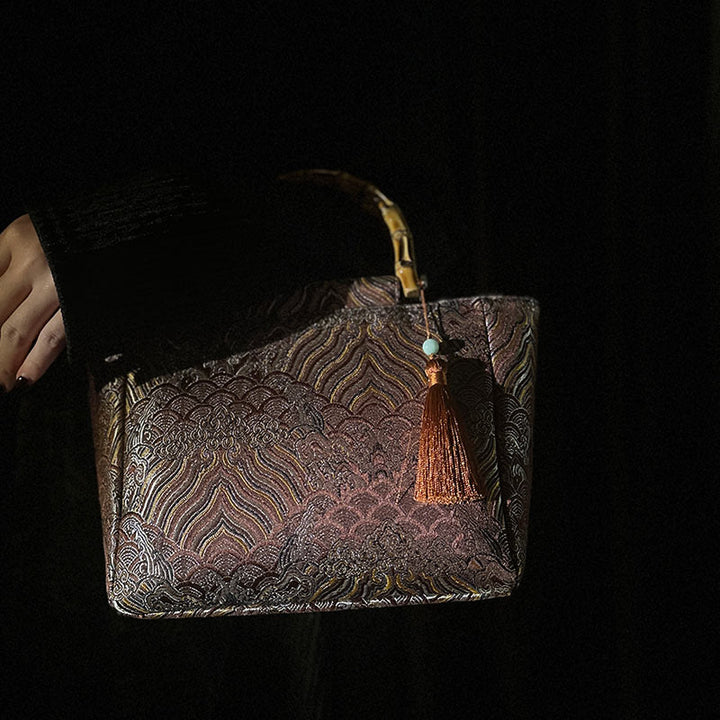 Bolsos colgantes con borlas y asas de bambú con diseño de olas de mar y montaña con Buddha Stones