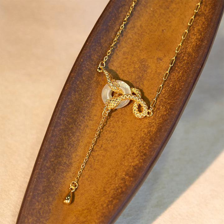 Collar con colgante de armonía del año de la serpiente en plata de ley 925 con hebilla de paz y calcedonia y Buddha Stones
