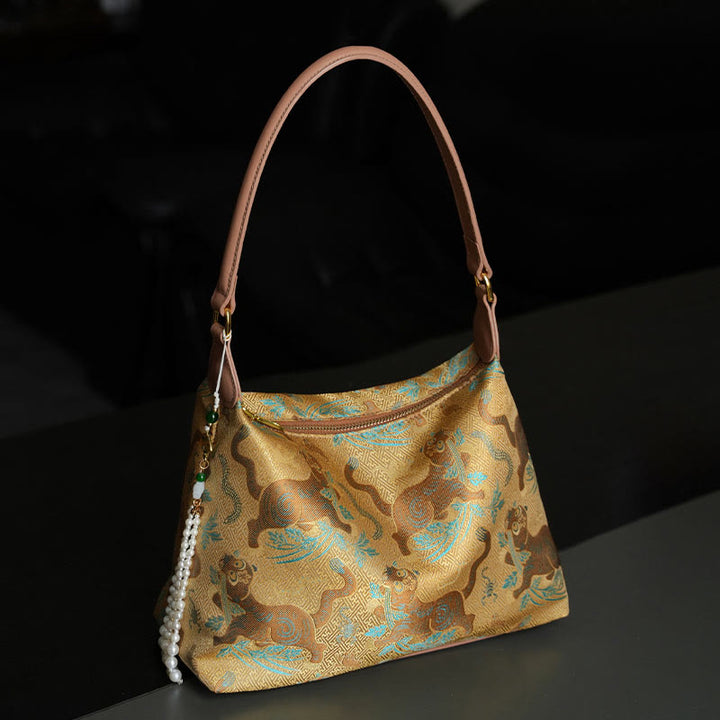 Bolso bandolera con brocado de seda Xiangyunsha con diseño de Buddha Stones, loto, bambú, grulla, ciervo, mariposa, montaña
