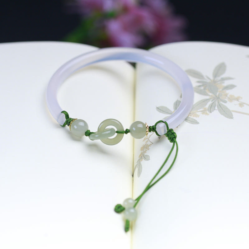 Pulsera de cuentas de jade hetiano de ágata blanca natural con Buddha Stones entrelazadas