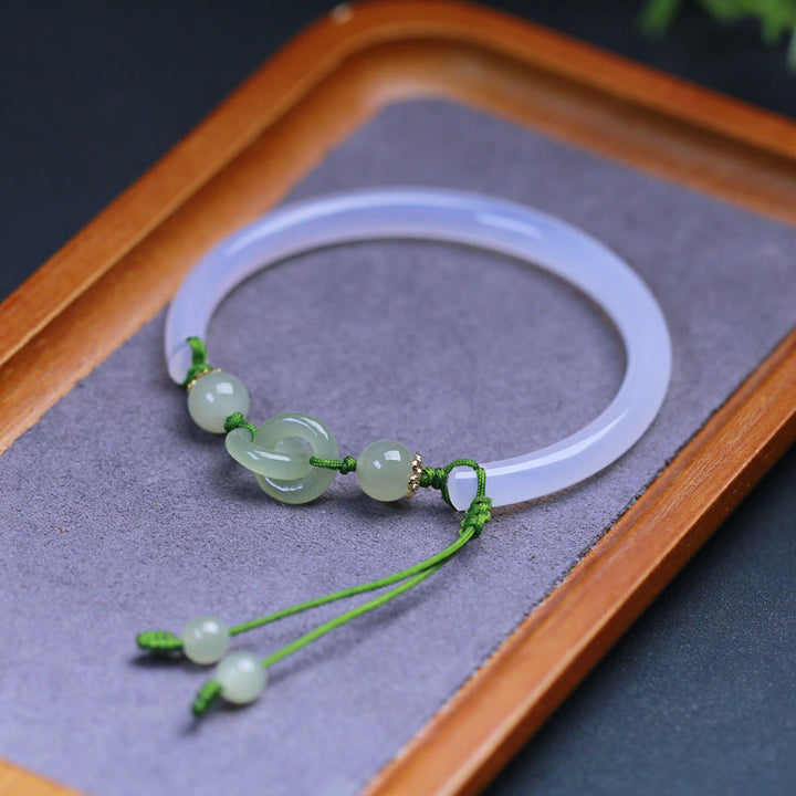 Pulsera de cuentas de jade hetiano de ágata blanca natural con Buddha Stones entrelazadas
