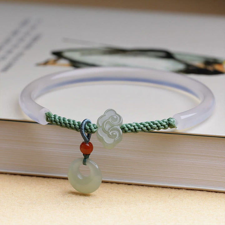 Pulsera con hebilla de paz y nubes auspiciosas con jade hetiano de ágata blanca natural y Buddha Stones