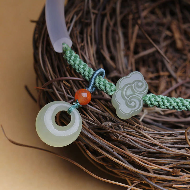 Pulsera con hebilla de paz y nubes auspiciosas con jade hetiano de ágata blanca natural y Buddha Stones